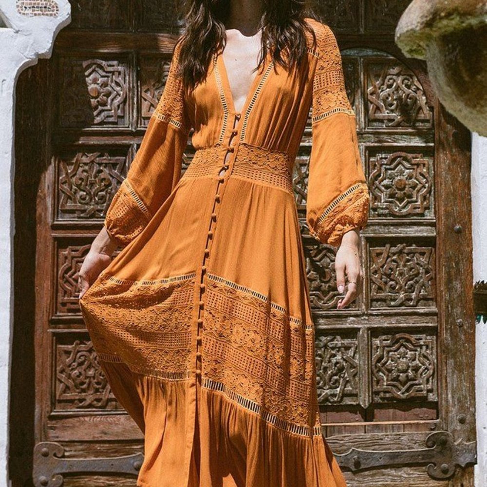 Olivia Luxe Lace Midi Dress maple M